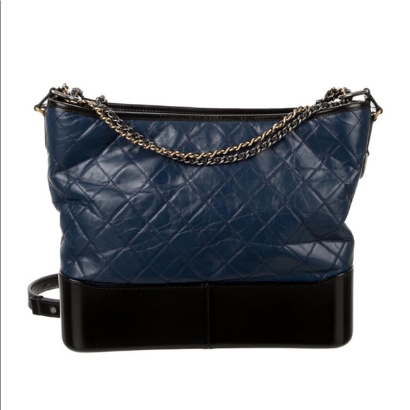 SOLD! 🥳 Chanel Gabrielle Cross body/shoulder bag Navy blue and black base - Picture 4 of 15